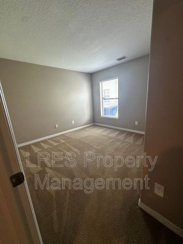 Building Photo - 3965 Marietta Way
