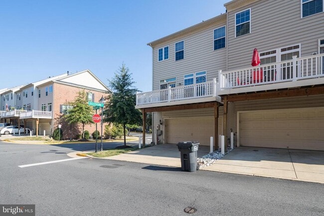 Building Photo - 2321 Merseyside Dr
