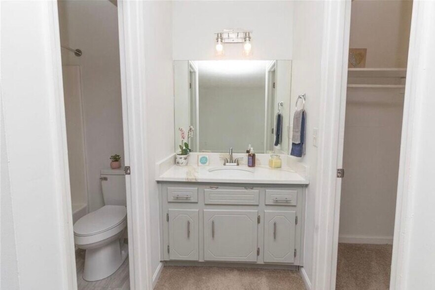 Building Photo - 3100 Duvall Pl NW