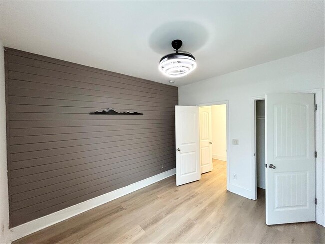 Building Photo - 5665 Carruth Lake Dr