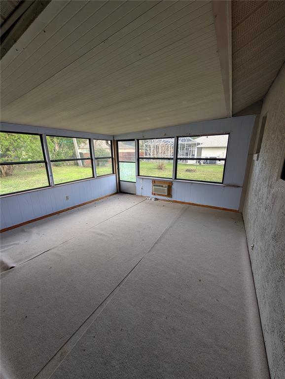 Building Photo - 2425 Tamarind Dr