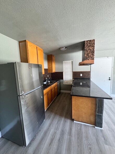 Kitchen - 6724 Plymouth Rd