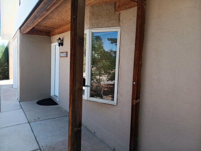 Building Photo - 3308 La Veta Dr
