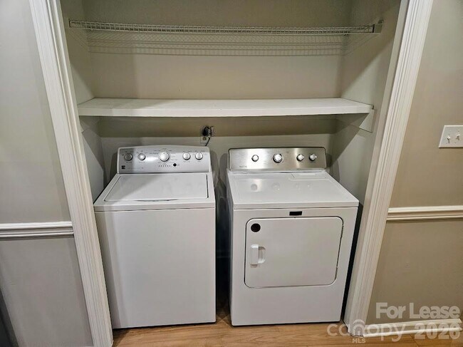 Building Photo - 1540 Cooper Ave