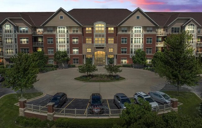 Primary Photo - 4130 S Lake Dr