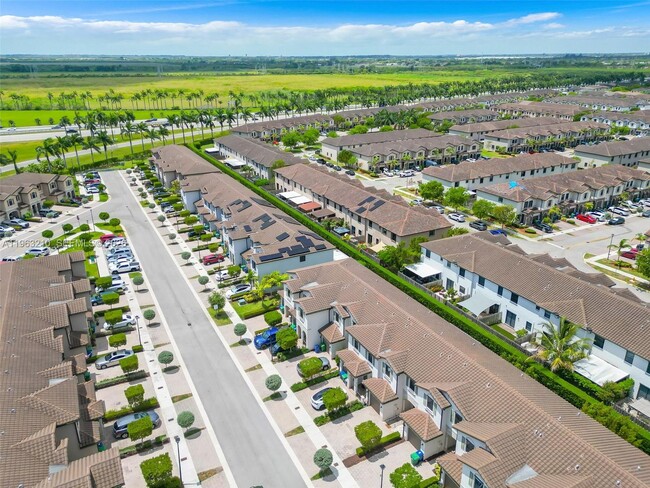 Building Photo - 25160 SW 114th Ave