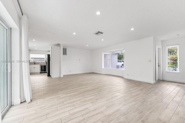 Building Photo - 3192 NW 40th Ct