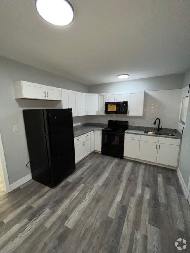 Building Photo - One bedroom One bath - Bartow