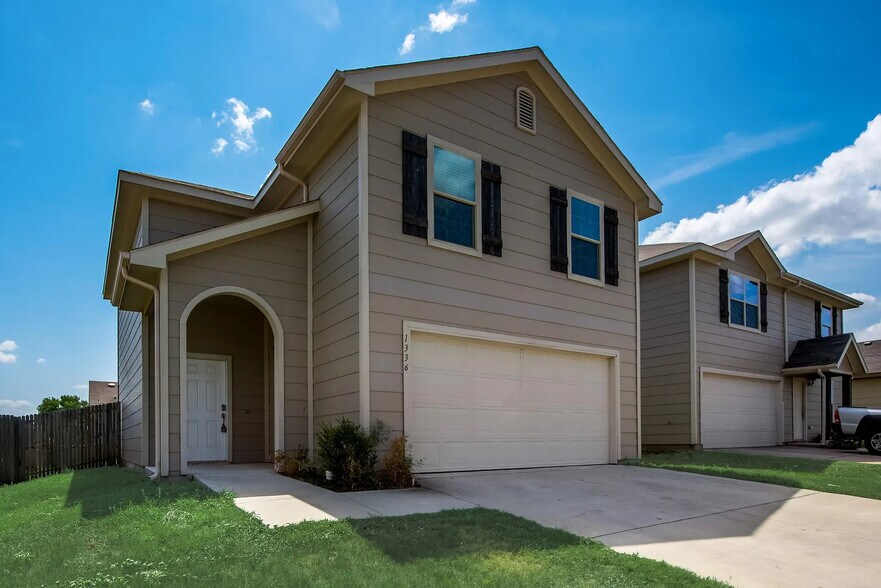 Building Photo - 1336 Glen Garden Dr