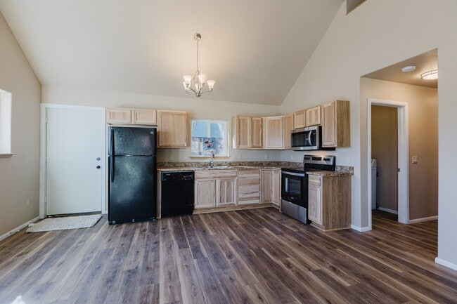 Building Photo - 337A Brookhill Dr