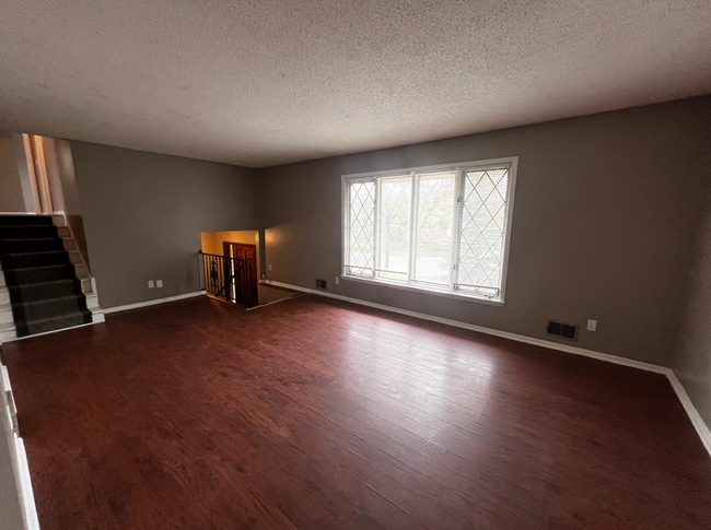 Building Photo - 7725 Tessman Dr