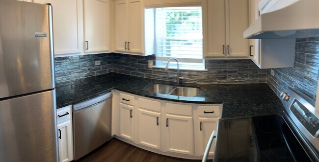 Building Photo - 3760 W 120th St