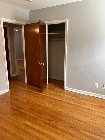 Building Photo - 7246 Dartmouth Ave