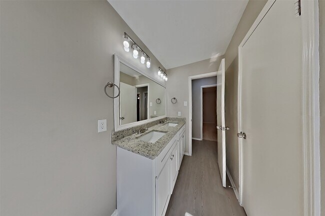 Building Photo - 18607 Twigsworth Ln