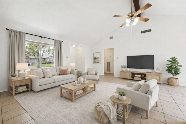 Building Photo - 2723 N Brompton Dr