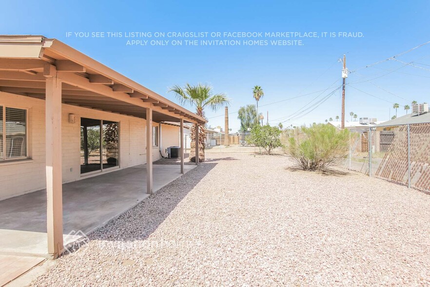 Building Photo - 5023 N 39th Dr
