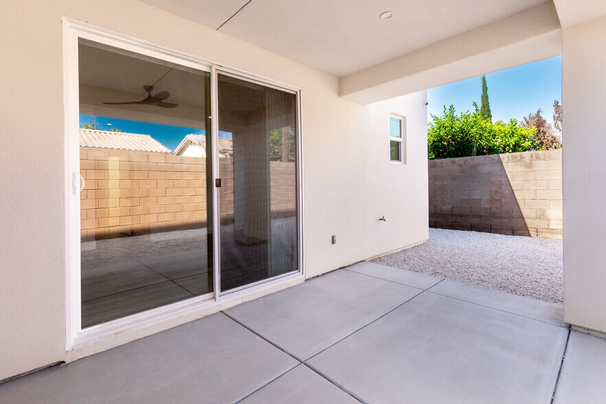 Building Photo - 13680 Mark Dr