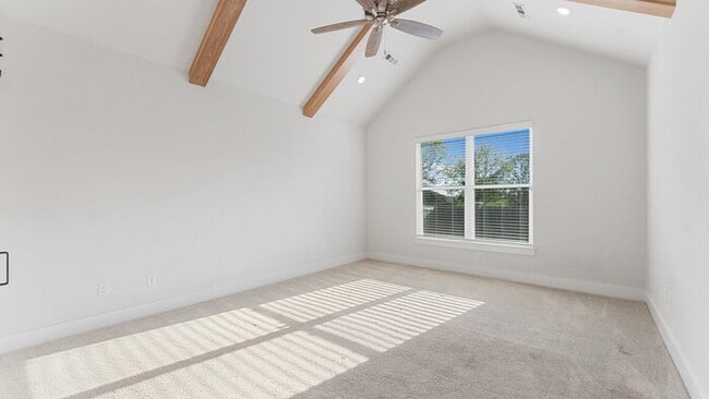 Building Photo - "Lovely 4-Bedroom Retreat with Fireplace &...