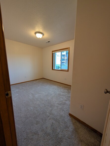 Building Photo - 3437 SW 2nd St