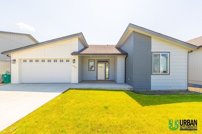 Primary Photo - Charming 3-Bedroom Home in North Spokane –...