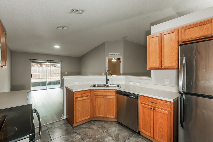 Building Photo - 10403 Fly Fishing St