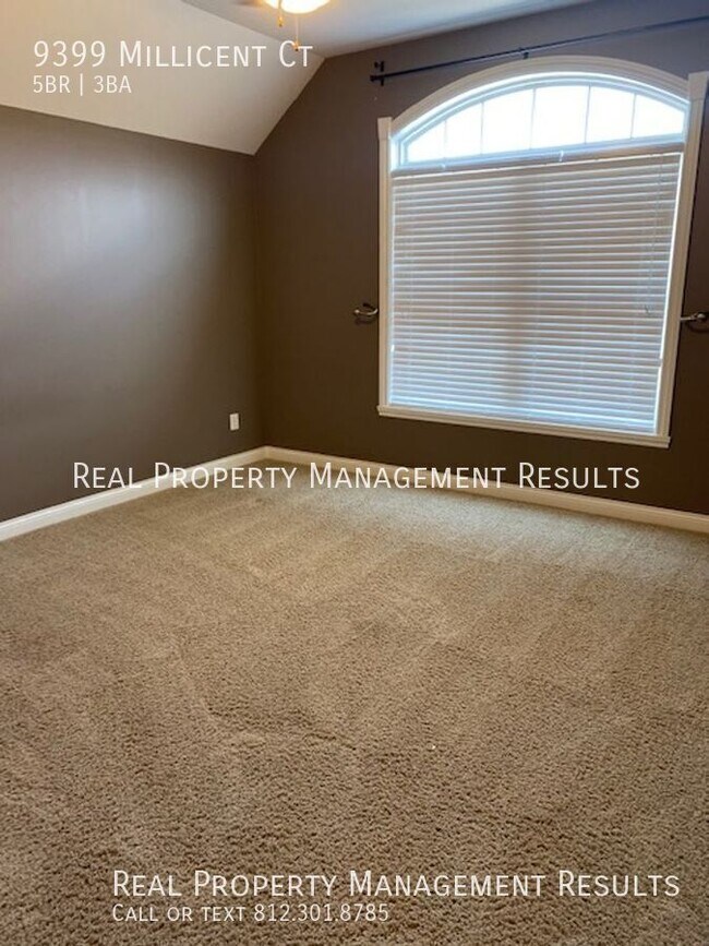 Building Photo - 9399 Millicent Ct