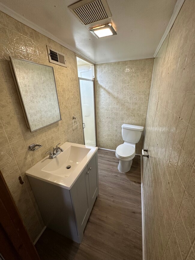 Building Photo - 958 Winburn Dr