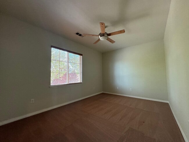 Building Photo - 3701 Pondera St