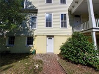 Building Photo - 525 North St