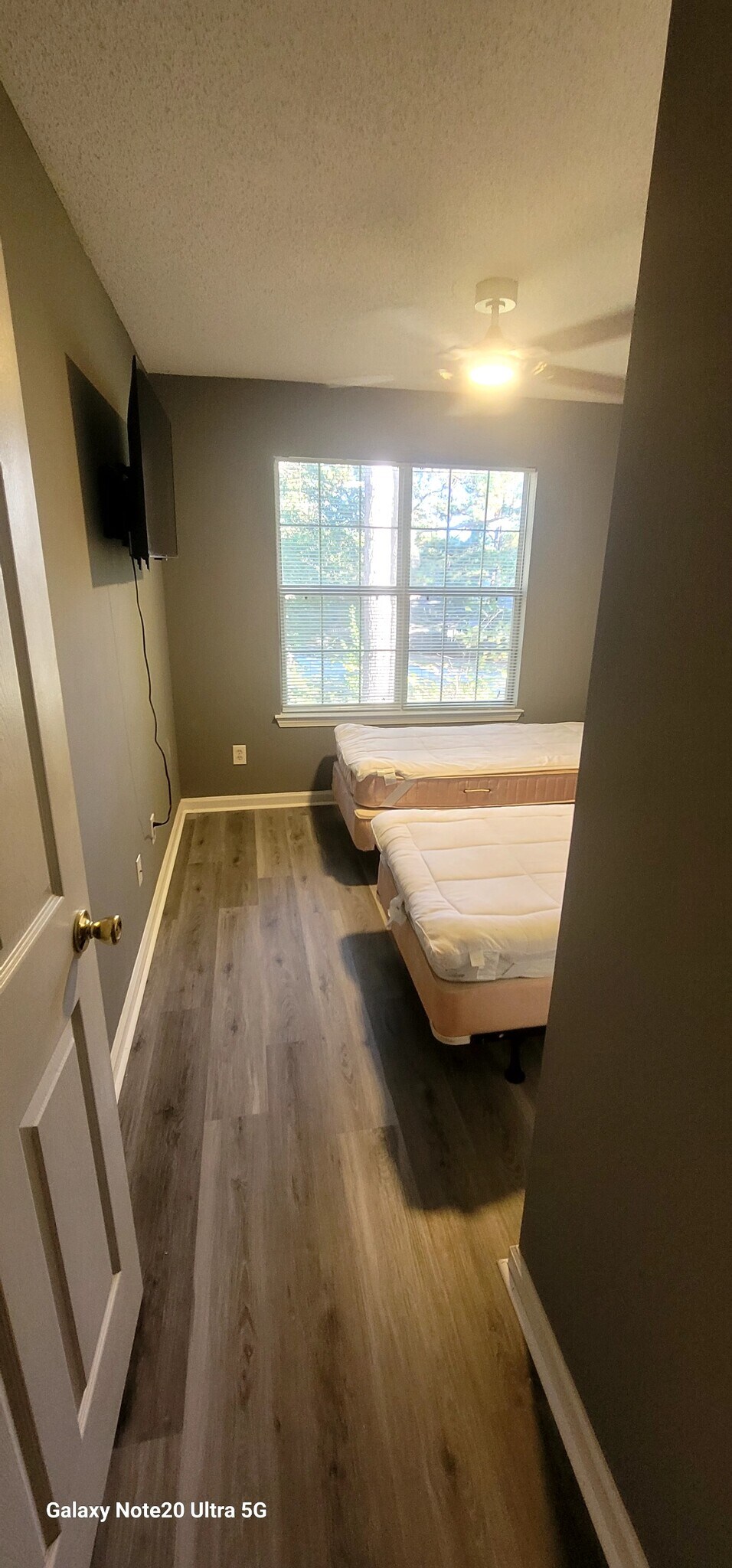 Bedroom #1 - 140 Brentwood Dr