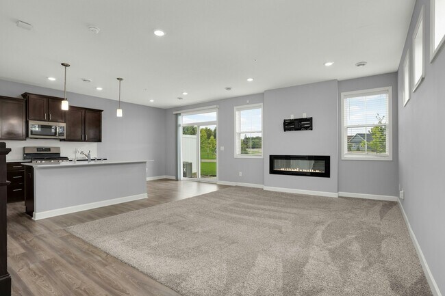 Building Photo - 6447 Inspire Cir S