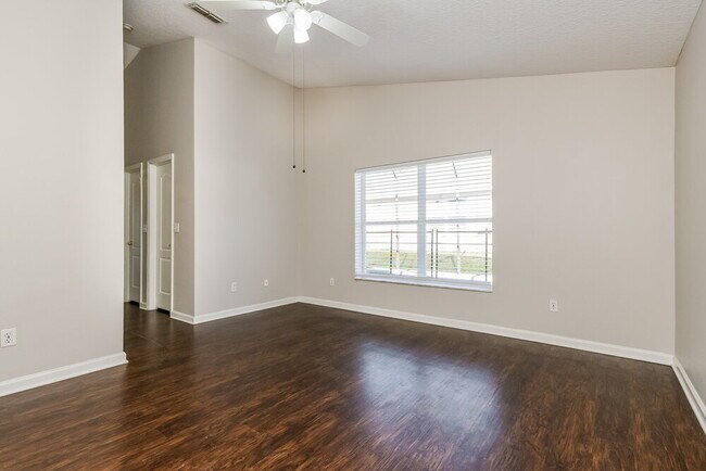 Building Photo - 3048 Merlot Way