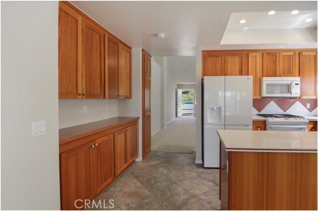 Building Photo - 28721 Via Pasatiempo