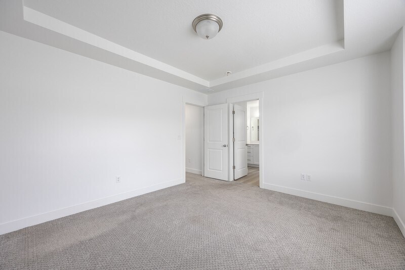 Building Photo - 1303 E 920 N
