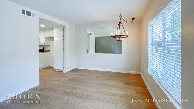 Building Photo - 1815 Tipperary Ln