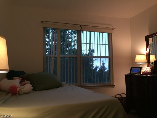 Building Photo - 20 Constitution Way