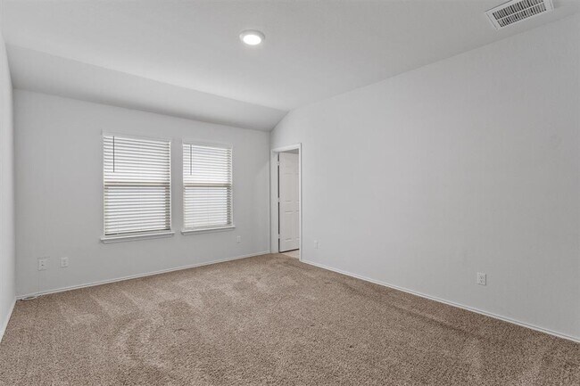 Building Photo - 108 Ragnar Dr