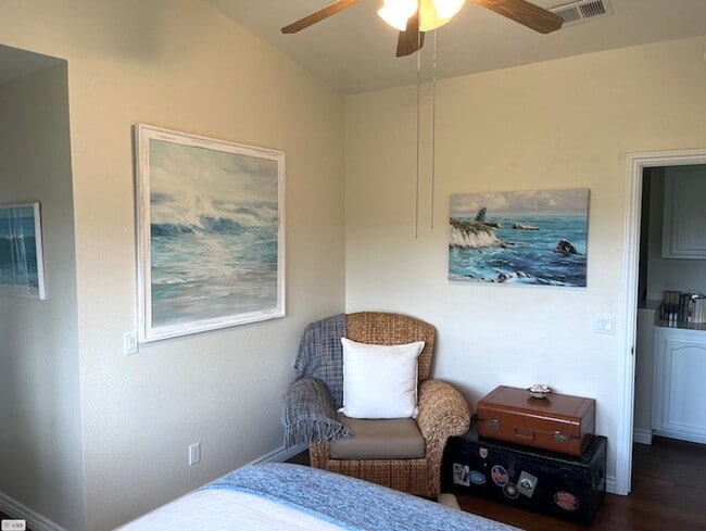 Building Photo - Adorable Short Term Furnished San Clemente Rental Home