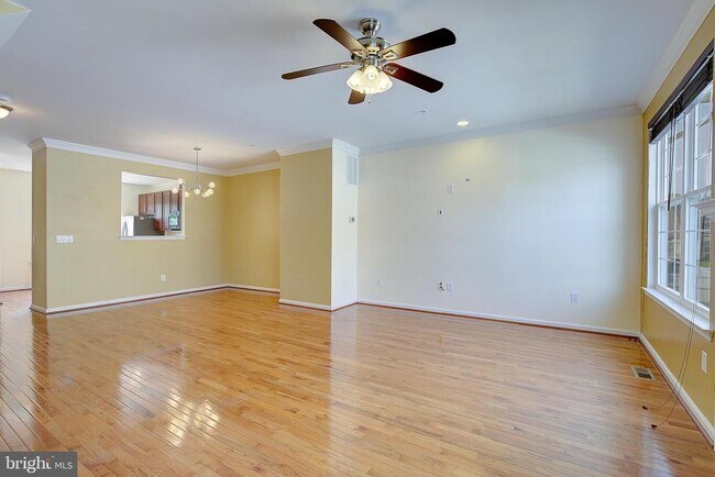 Building Photo - 105 Polo Way