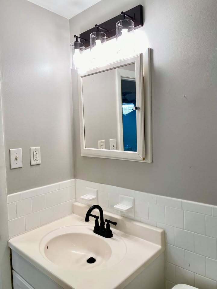 Building Photo - 4555 MacArthur Blvd NW