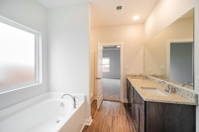 Building Photo - 26096 Beech Grove Lane, Madison, AL