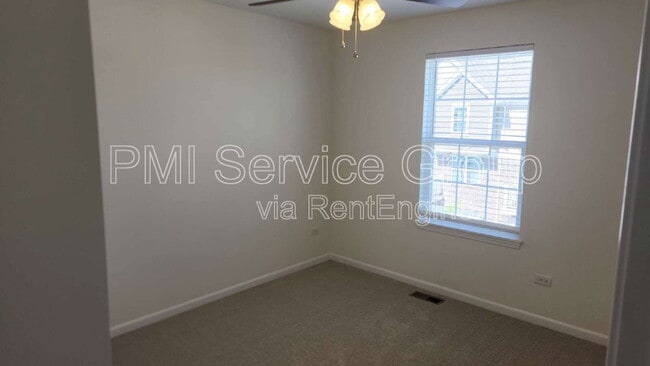 Building Photo - 4444 Monroe Ct