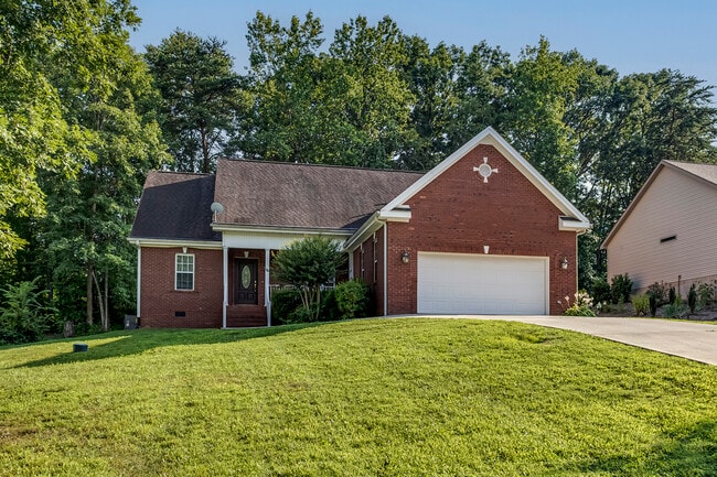 Primary Photo - 115 Oligi Ln