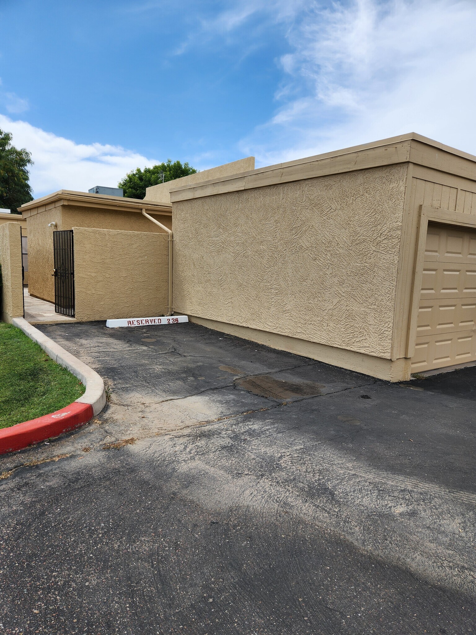 Building Photo - 14404 N 57th Dr