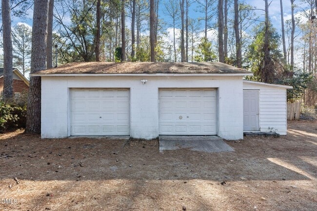 Building Photo - 329 S McPherson Church Rd