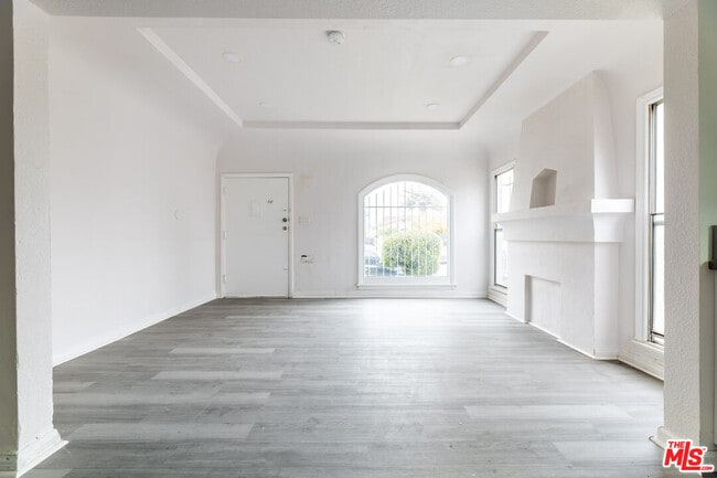 Building Photo - 138 W 82nd St