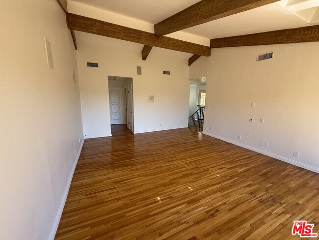 Building Photo - 4613 Reforma Rd
