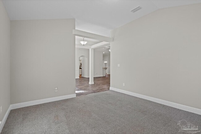 Building Photo - 5810 Red Cedar St