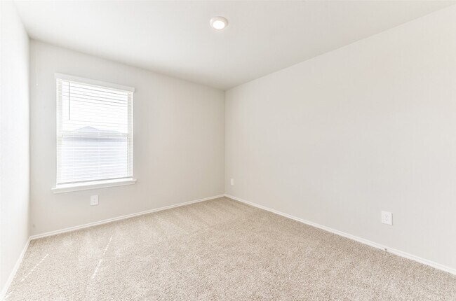 Building Photo - 16524 Cascading Pnes Ct