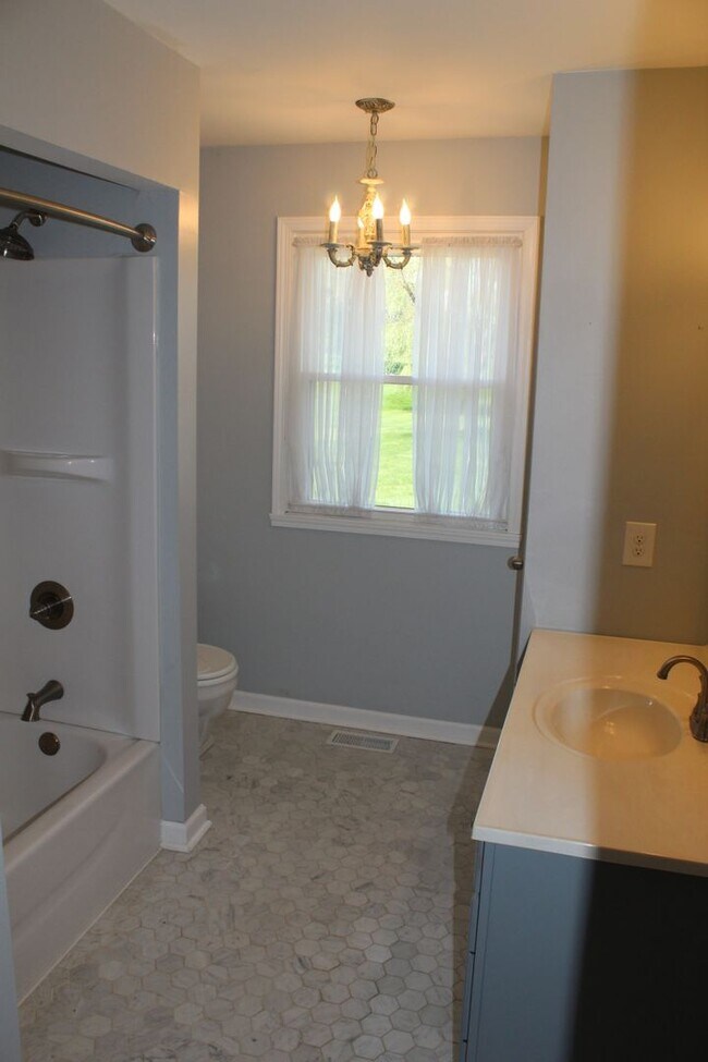 Building Photo - 3 BR Ranch on a Great Country Setting!